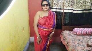 Indian sizzling mom showing her juicy pussy in red sharee