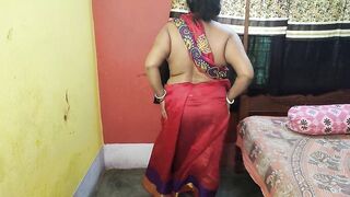 Indian sizzling mom showing her juicy pussy in red sharee