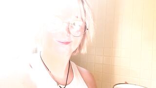 I drink my own pee and it was sweet