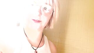 I drink my own pee and it was sweet