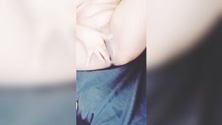 Mastrubasi with finger