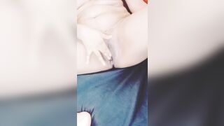 Mastrubasi with finger