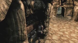 Lvl 300 Orc vs Bleak Falls Barrow (No HUD) - Skyrim