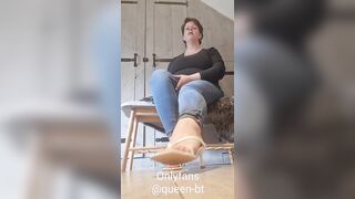 Youre Queen have new slippers and you are allowt for one time to take a first lick????