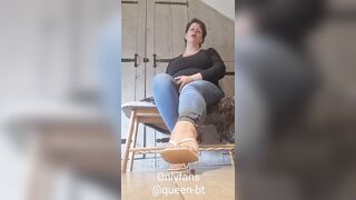 Youre Queen have new slippers and you are allowt for one time to take a first lick????