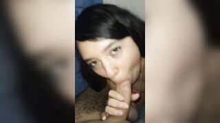 ME DA UNA DELICIOSA CHUPADA