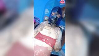 JOVENCITA CALIENTE MUESTRA TODO PARA QUE LE DEEN LECHE