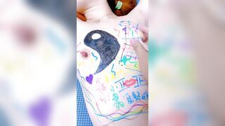【人体彩绘】在身上写写画画，更能增加我的性欲