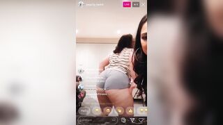 @Peachy_Twerk needs some Well-Deserved Backshots