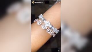 CARDI B THICK AND SEXY ASS TWERKING ON OFFSET’S IG STORY