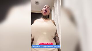Your giantess Ashley feels sexier than ever (pov)