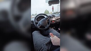 Amateur Parking lot Handjob