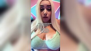BBW PLAYS WITH HUGE TITS!