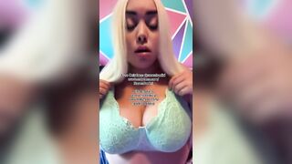 BBW PLAYS WITH HUGE TITS!