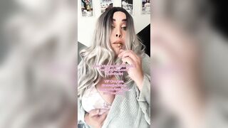 BBW playing with huge tits