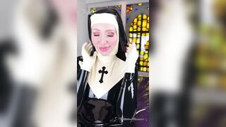 Miss Fetilicious latex nun