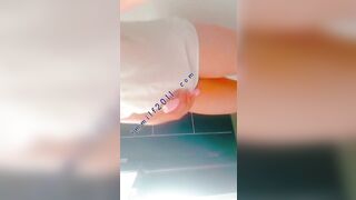 WET NA PUKE KO FINGER MONA AKO SA PINTUAN