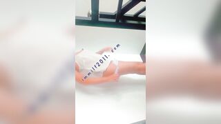 WET NA PUKE KO FINGER MONA AKO SA PINTUAN