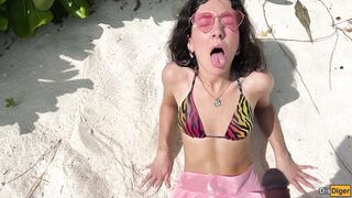 Katty pees powerfully on the beach and I give her golden shower on her face