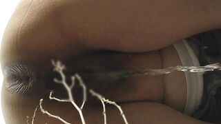 A Japanese woman who wants to release her warm pee to you outdoors.