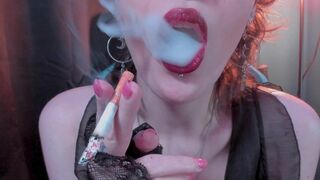 Sucking Marlboro Reds with red lipstick (close-up) | Smoking Astrid