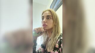 Минет в подъезде в 7 утра