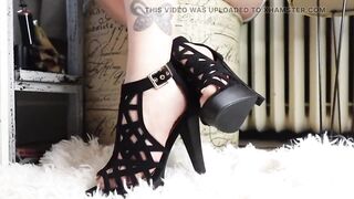 Love the Way the Way the Straps Hug My Feet, the Way They Criss Cross Upon My Skin