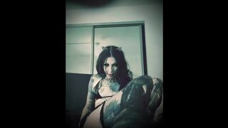 Butt plug sissy training trainer Mommy Dommy Dominatrix Goth Girl Tattooed Fetish Model Fat Pussy