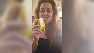 Hot all natural MILF eats a ripe banana per request