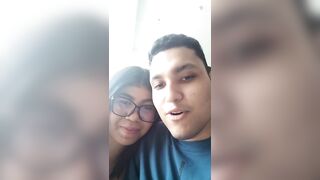 Educación sexual profesora y estudiante, cita en centro comercial