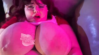 FUCKING MY BBW PUSSY & WATCHING PORN