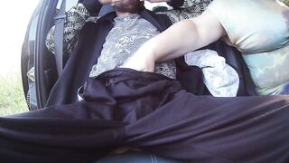 In the Car in the Parking Lot, My Girlfriend Jerks off My Dick Until I Cum