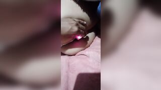 Juegan con mi vagina toda humeda... me dejaron muy caliente