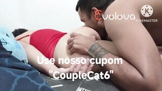 She opens her ass to put it deeper