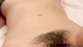 【個人撮影】ぐちゅぐちゅ音を立てて潮を吹きまくる巨乳少女